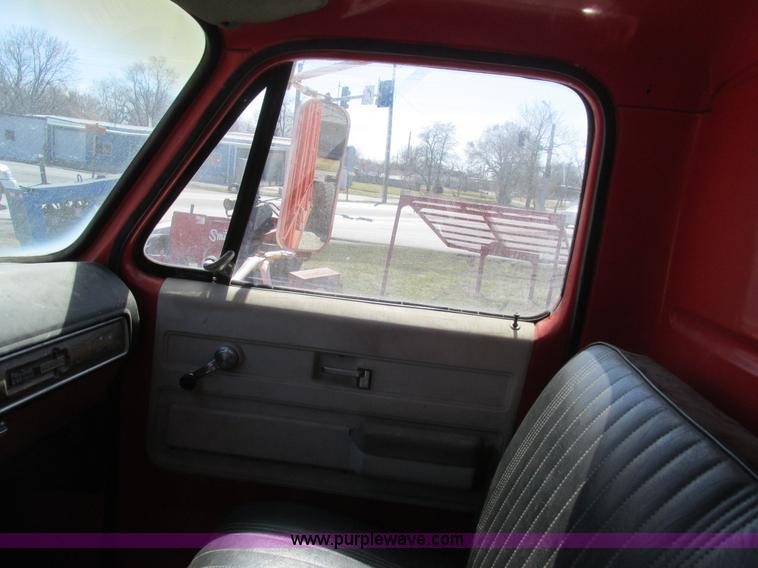 image for item K2063 1975 Chevrolet C65 grain truck
