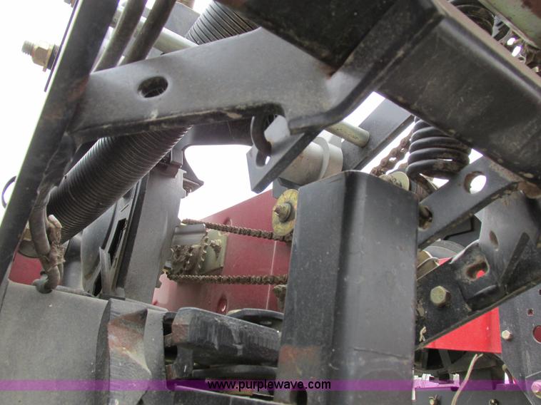 image for item K2073 2005 Case IH 1200 pivot transport planter