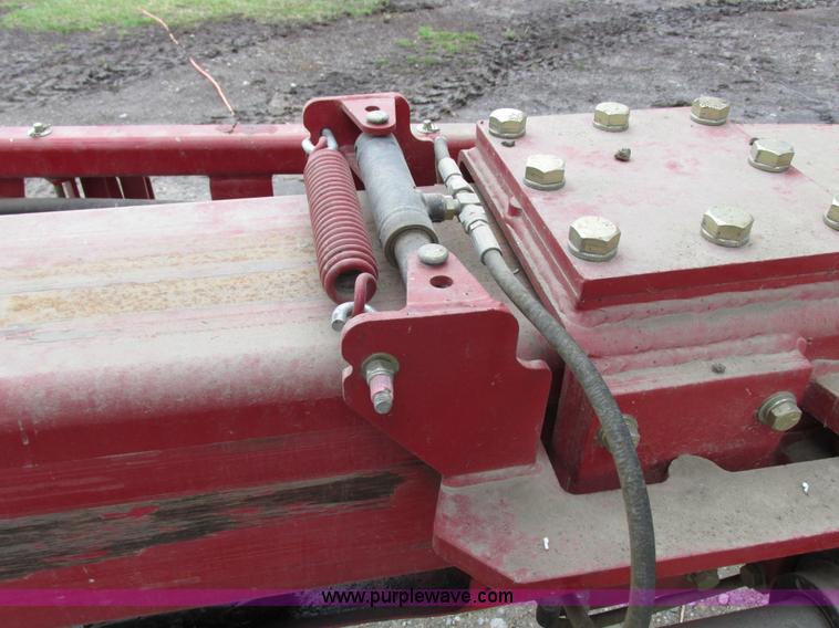 image for item K2073 2005 Case IH 1200 pivot transport planter