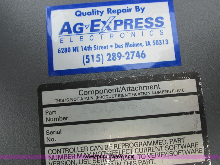 image for item K2073 2005 Case IH 1200 pivot transport planter