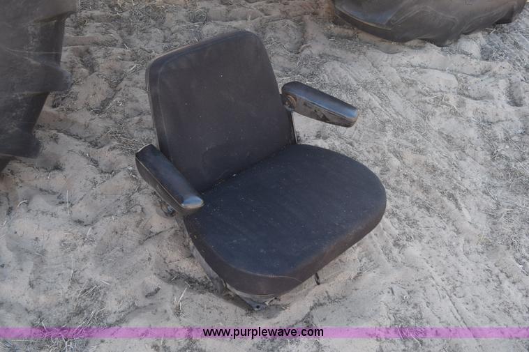 image for item K2386 1982 Case 4490 4WD tractor