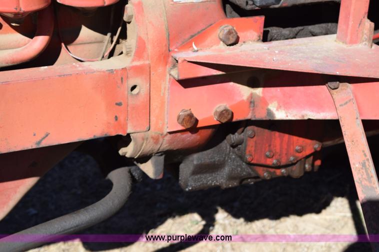 image for item K2387 International 856 tractor