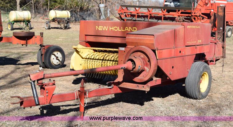 image for item K2388 New Holland 315 small square baler