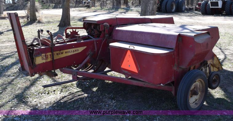 image for item K2390 New Holland 275 small square baler