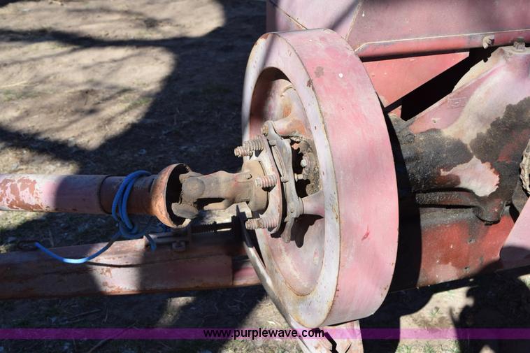 image for item K2390 New Holland 275 small square baler