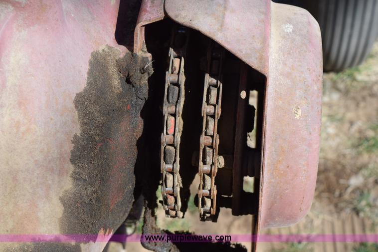 image for item K2390 New Holland 275 small square baler