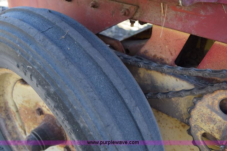 image for item K2390 New Holland 275 small square baler