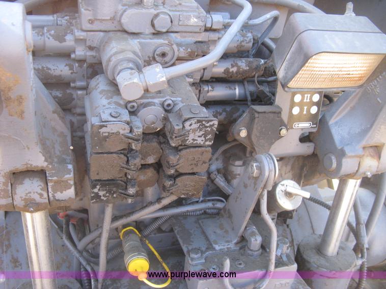image for item K2952 1995 Caterpillar Challenger 35C tractor