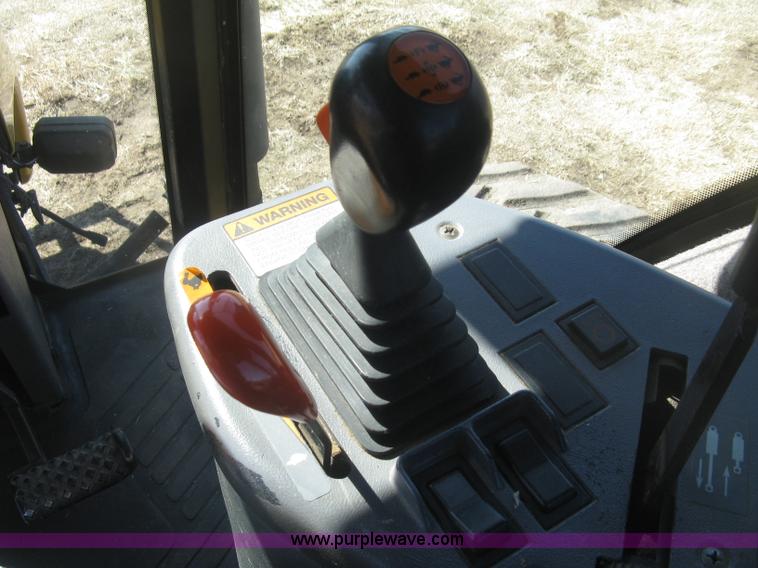 image for item K2952 1995 Caterpillar Challenger 35C tractor