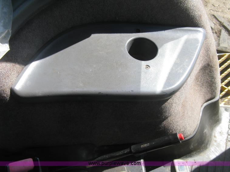 image for item K2952 1995 Caterpillar Challenger 35C tractor