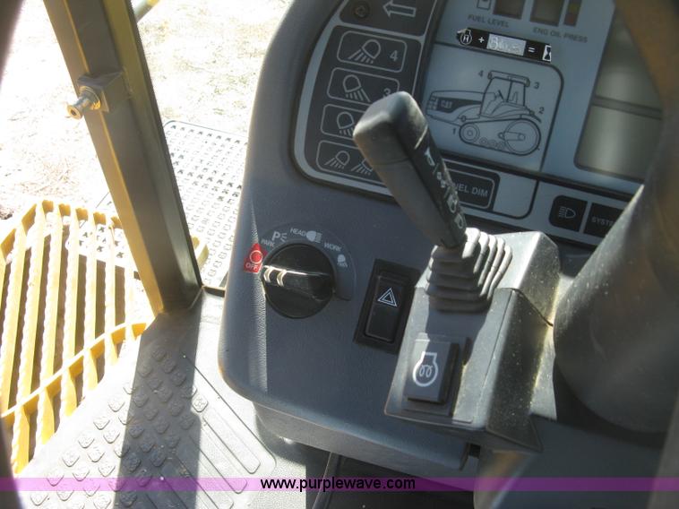 image for item K2952 1995 Caterpillar Challenger 35C tractor