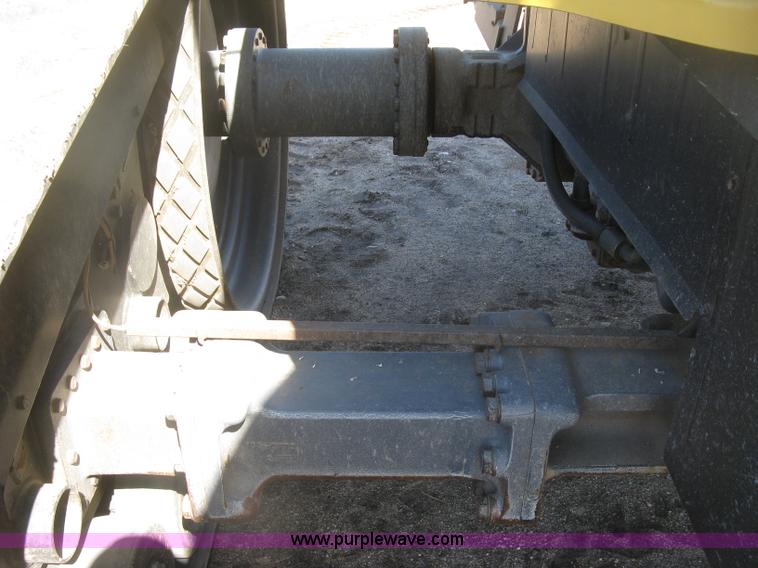 image for item K2952 1995 Caterpillar Challenger 35C tractor