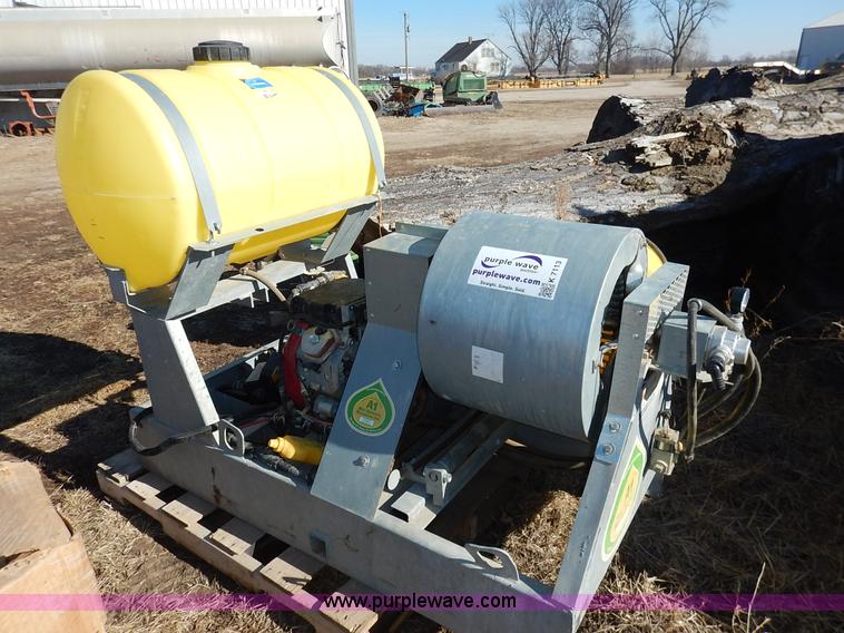 Al mist sprayer in Ottawa, KS | Item K7113 sold | Purple Wave