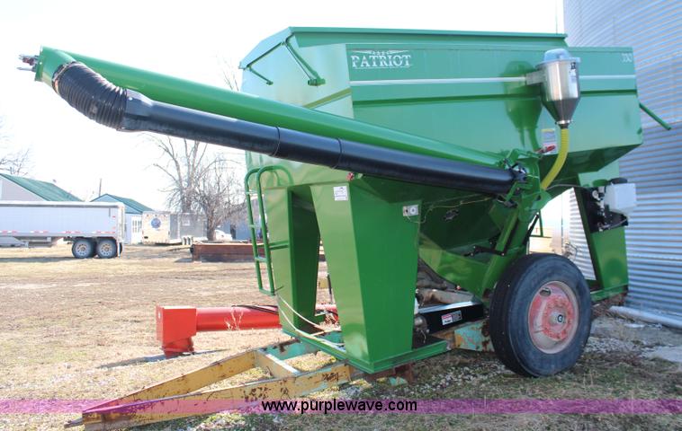 image for item K7126 Patriot 330 seed tender