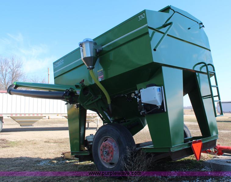 image for item K7126 Patriot 330 seed tender