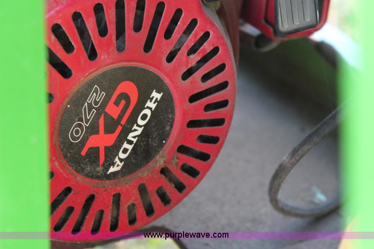 image for item K7126 Patriot 330 seed tender