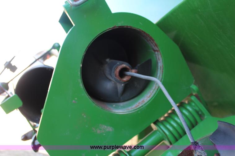 image for item K7126 Patriot 330 seed tender