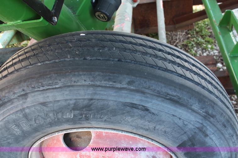 image for item K7126 Patriot 330 seed tender