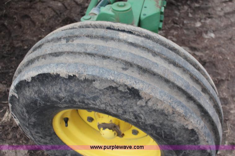 image for item K7142 1996 John Deere 6300 tractor