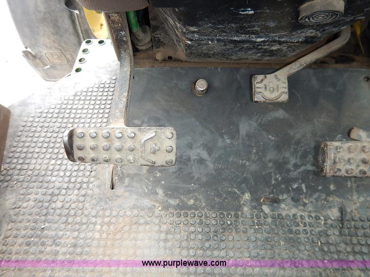 image for item K7309 1984 John Deere 4450 MFWD tractor