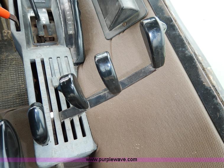 image for item K7309 1984 John Deere 4450 MFWD tractor