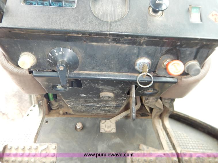 image for item K7309 1984 John Deere 4450 MFWD tractor