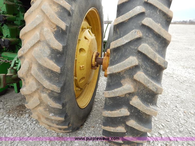 image for item K7309 1984 John Deere 4450 MFWD tractor