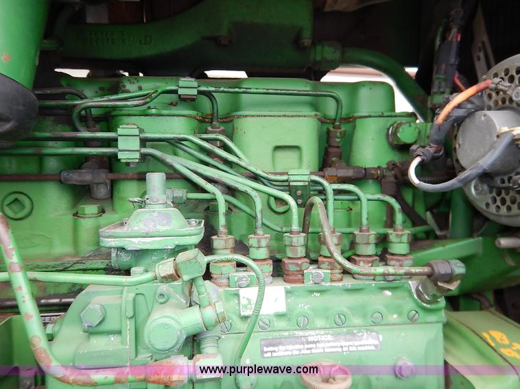 image for item K7309 1984 John Deere 4450 MFWD tractor