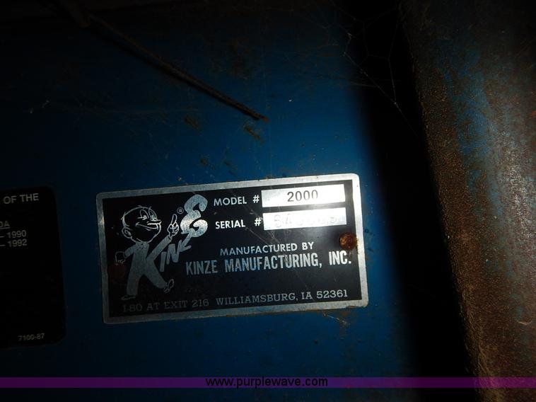 image for item K7311 Kinze 2000 interplant no-till planter