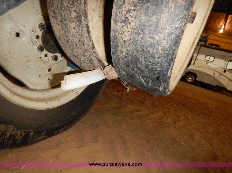 image for item K7311 Kinze 2000 interplant no-till planter