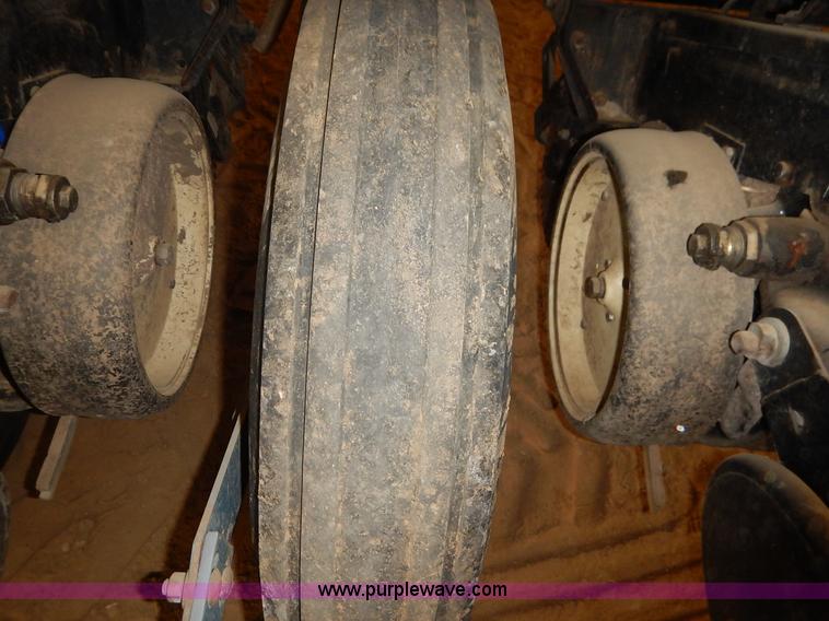 image for item K7311 Kinze 2000 interplant no-till planter