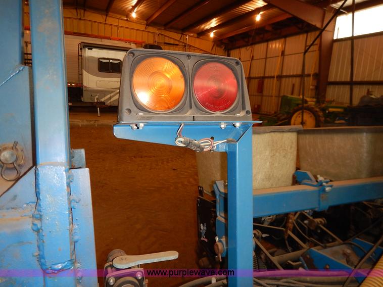 image for item K7311 Kinze 2000 interplant no-till planter