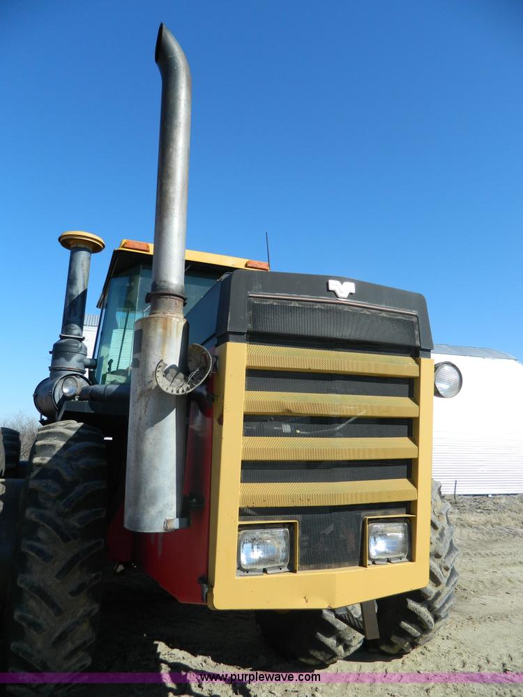 image for item K8000 1985 Versatile 856 4WD tractor
