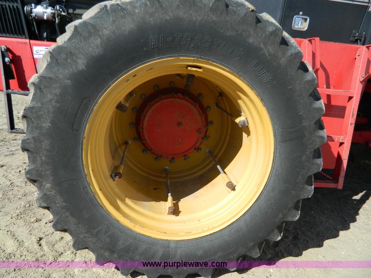 image for item K8000 1985 Versatile 856 4WD tractor