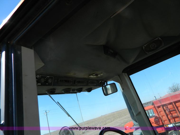 image for item K8000 1985 Versatile 856 4WD tractor