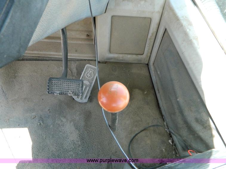 image for item K8000 1985 Versatile 856 4WD tractor