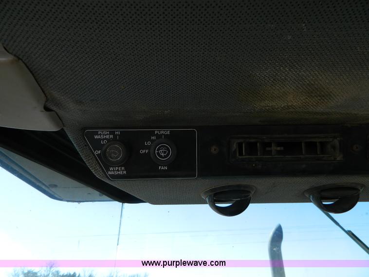 image for item K8000 1985 Versatile 856 4WD tractor