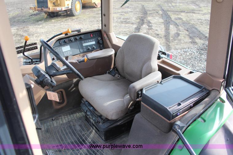 image for item K8840 2000 John Deere 9400T tractor