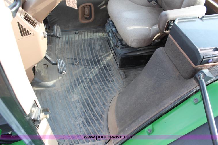 image for item K8840 2000 John Deere 9400T tractor