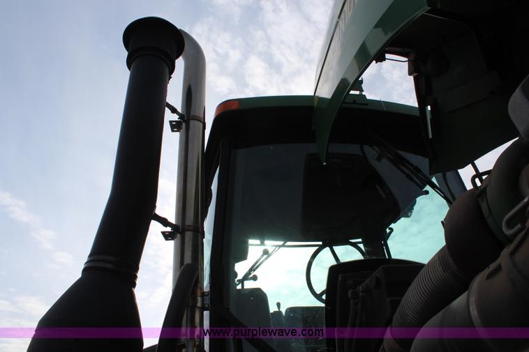 image for item K8840 2000 John Deere 9400T tractor