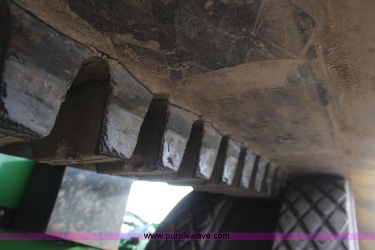 image for item K8840 2000 John Deere 9400T tractor