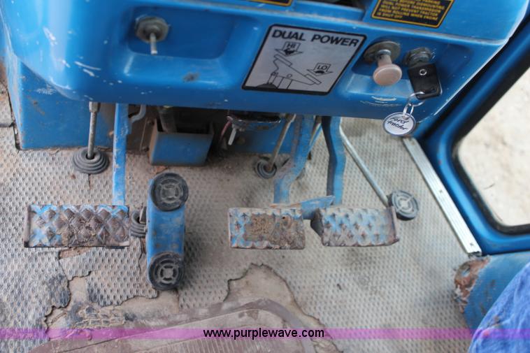 image for item K8963 1978 Ford 7700 tractor