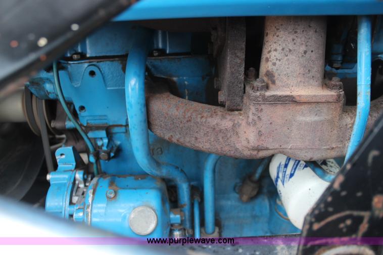 image for item K8963 1978 Ford 7700 tractor