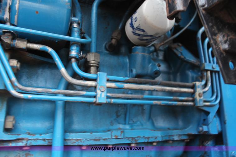 image for item K8963 1978 Ford 7700 tractor