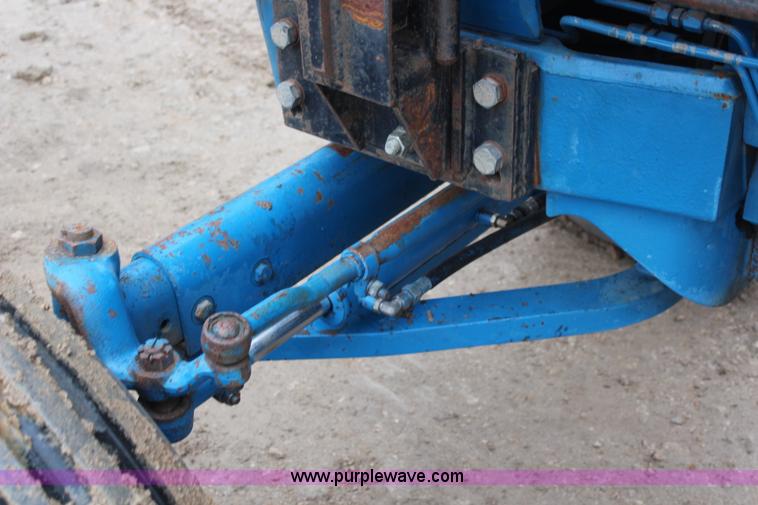 image for item K8963 1978 Ford 7700 tractor