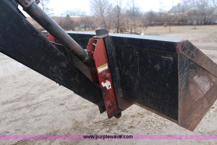 image for item K8963 1978 Ford 7700 tractor