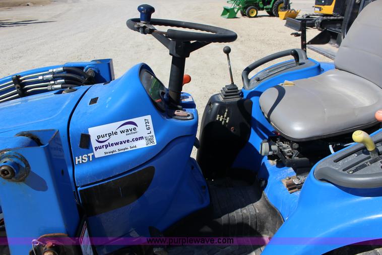 image for item L6737 2005 New Holland TC33DA MFWD compact utility tractor