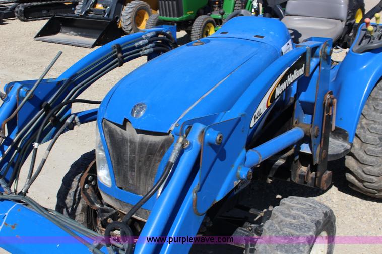 image for item L6737 2005 New Holland TC33DA MFWD compact utility tractor