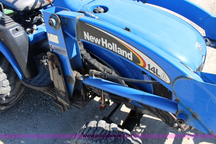 image for item L6737 2005 New Holland TC33DA MFWD compact utility tractor