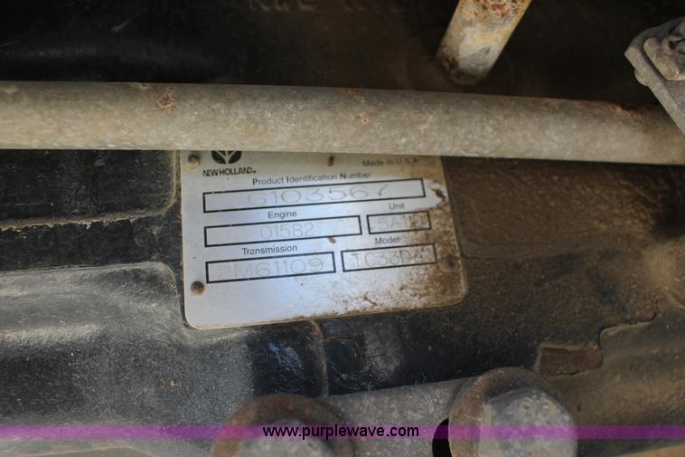 image for item L6737 2005 New Holland TC33DA MFWD compact utility tractor
